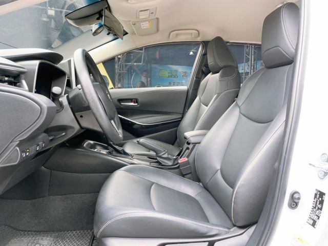 2021 Toyota Corolla Altis 1.8 Hybrid尊爵 原廠保養 原廠保固中 里程僅跑三萬三  第7張相片