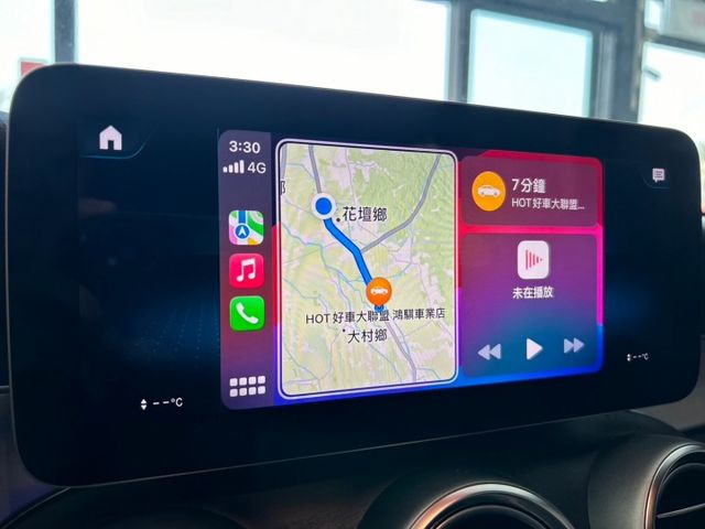 2020 M-Benz 美規 小改款 GLC300 超低里程僅跑三萬八 全景天窗 10.25 吋觸控數位螢幕  第11張相片