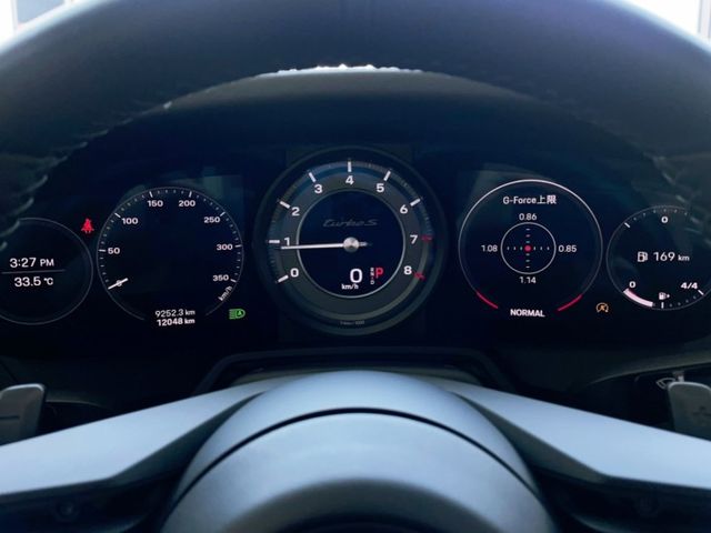 2021 Porsche 911 Turbo S 總代理 原廠保養 原廠保固中 選配105萬 全車犀牛皮 里程僅跑一萬二  第8張相片