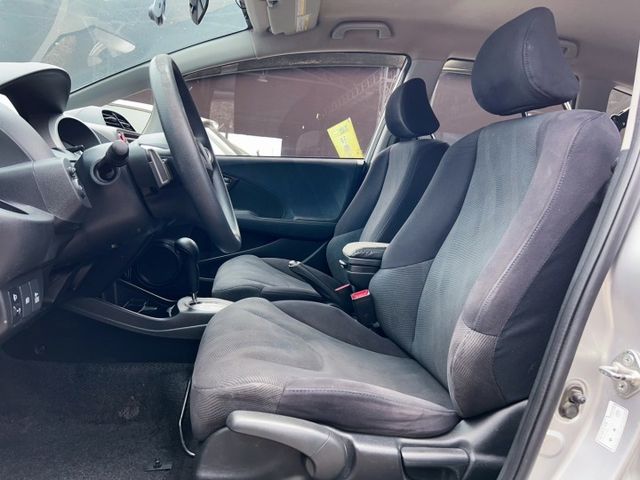 2010 Honda Fit VTi-S 多功能方向盤 電折後視鏡 倒車顯影  第9張相片