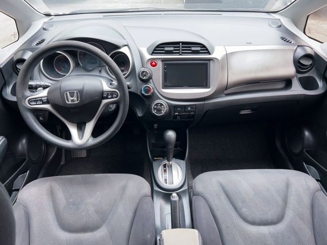 2010 Honda Fit VTi-S 多功能方向盤 電折後視鏡 倒車顯影  第11張相片