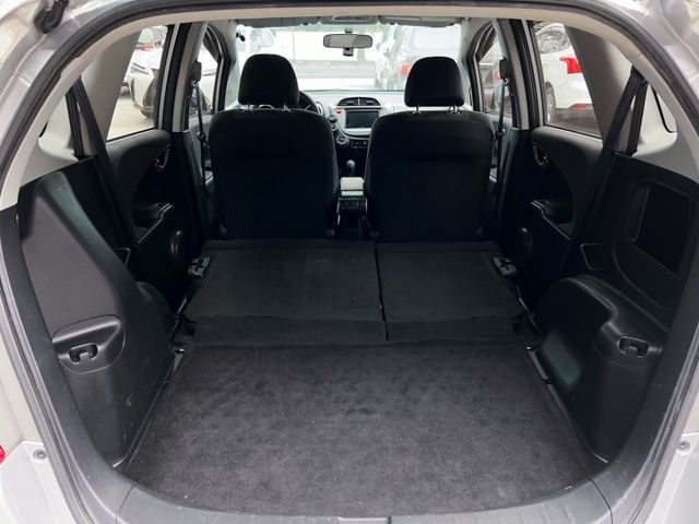 2010 Honda Fit VTi-S 多功能方向盤 電折後視鏡 倒車顯影  第14張相片