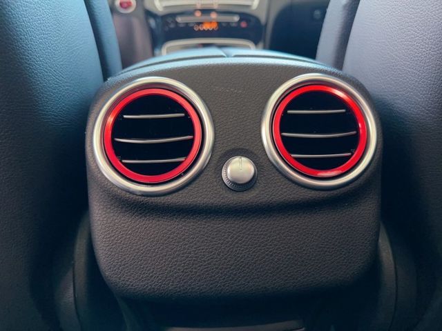 2017 M-Benz C250運動版 里程僅跑八萬八 全景天窗 360度環景  第13張相片
