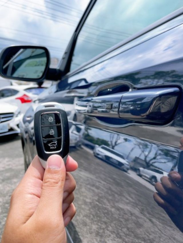 2022 Hyundai Venue GLB雙色版 原廠保養 超低里程僅跑兩萬九 IKEY 盲點 環景 CarPlay  第5張相片