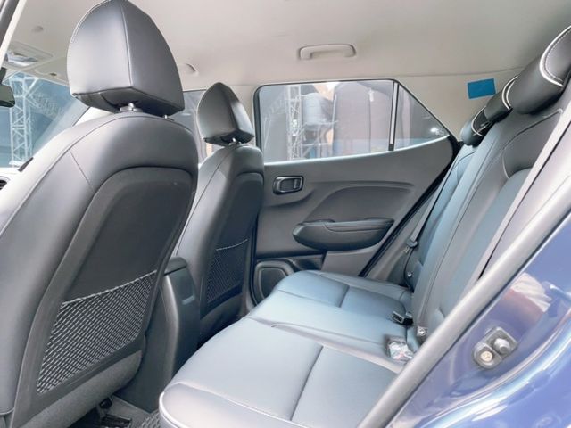 2022 Hyundai Venue GLB雙色版 原廠保養 超低里程僅跑兩萬九 IKEY 盲點 環景 CarPlay  第16張相片