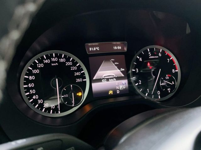 2019 年式 Infiniti Q30 1.6t風尚版 IKEY 全景天窗 ACC 電動尾門 超低里程僅跑三萬二  第9張相片