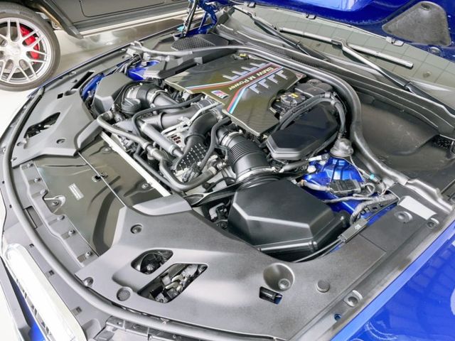 2018 BMW M5 Racing Package 總代理 里程僅跑六萬 螢幕鑰匙 選配21.1萬  第3張相片
