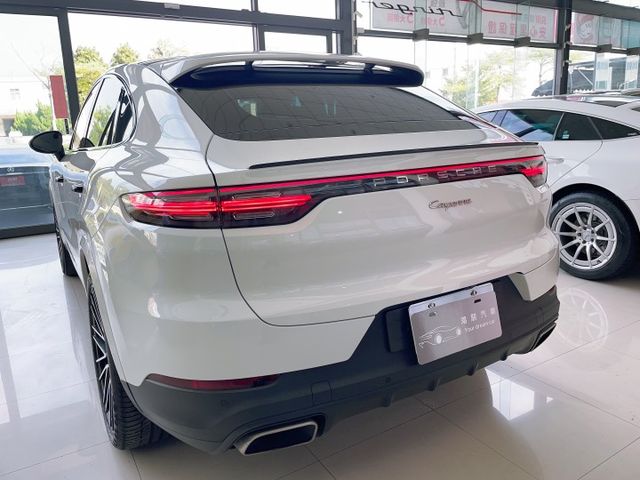 2020 Porsche Cayenne Coupe 總代理 一手車 原廠保養 原廠延保中 多樣改裝  第18張相片