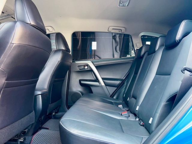 2017/18年式 Toyota RAV4 2.0尊爵 一手車 里程僅跑四萬七 車道偏離 循跡防滑  第10張相片