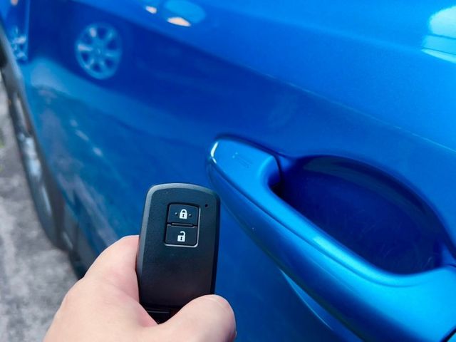 2017/18年式 Toyota RAV4 2.0尊爵 一手車 里程僅跑四萬七 車道偏離 循跡防滑  第15張相片