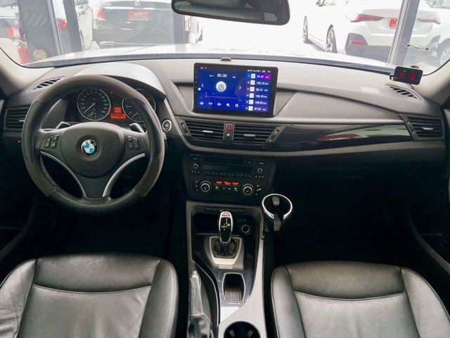 2011 / 12 年式 BMW  X1  sDrive20i  總代理 里程僅跑十四萬五  循跡防滑  第12張相片