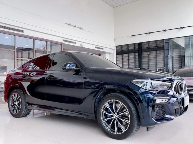 2021 BMW X6 xDrive40i M Sport 總代理 一手車 原廠保養 超低里程僅跑三萬  第1張相片