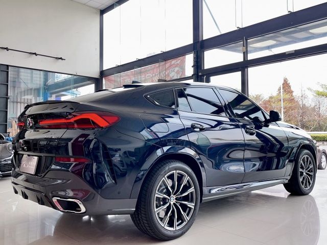 2021 BMW X6 xDrive40i M Sport 總代理 一手車 原廠保養 超低里程僅跑三萬  第19張相片