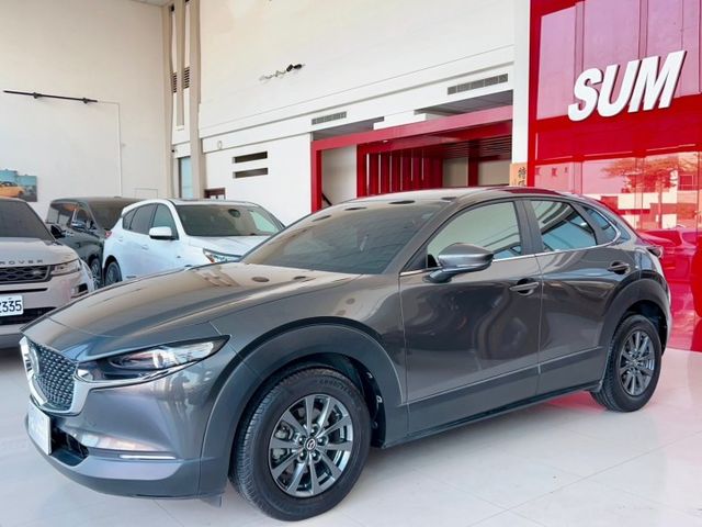 2019/20年式 Mazda CX-30 2.0 尊榮型 里程僅跑六萬九  第3張相片