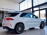 22 年式 美規 M-Benz GLE350 4MATIC 七人座 多樣選配 里程僅跑五萬二  第20張縮圖