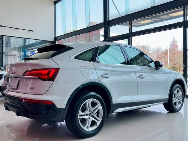 2022 Audi Q5 SB 45 TFSI quattro Advanced進化版 原廠保養 保固中 里程僅跑兩萬四  第20張相片