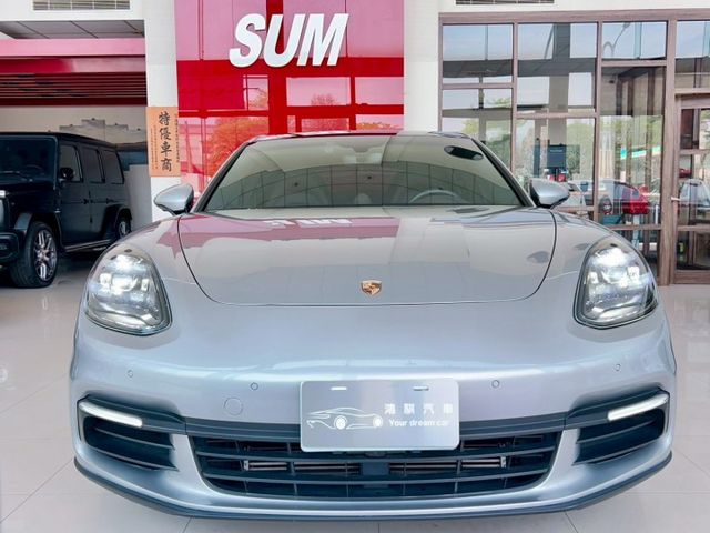 2017 Porsche Panamera  總代理 選配花費165萬 里程僅跑九萬五  第2張相片
