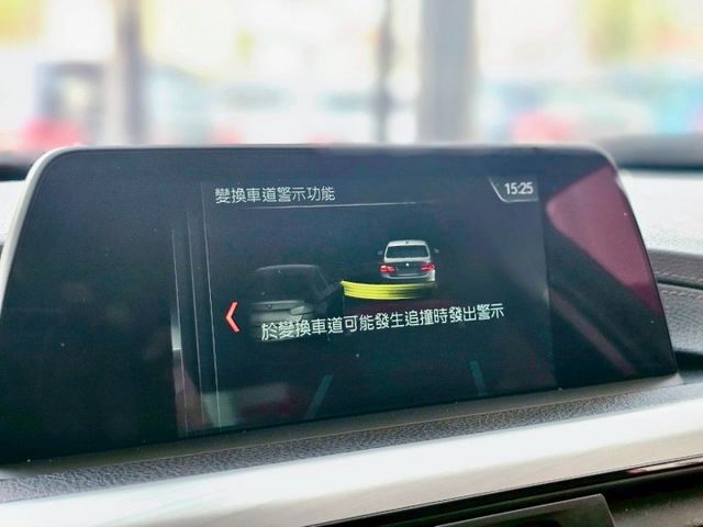2017 / 18 年式 BMW 320i Sport 小改款 B48 引擎 原廠保養 5AS  第9張相片