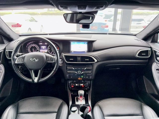 2016 Infiniti Q30 1.6t風尚版 一手車 里程僅跑三萬九 智慧定速巡航系統  第11張相片