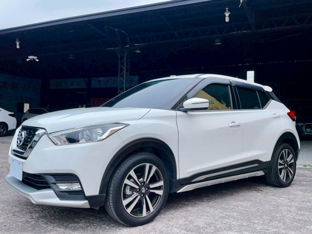 2019 Nissan Kicks 1.5時尚版 超低里程僅跑三萬一 選配 Kicks ID. 運動套件組  第3張相片