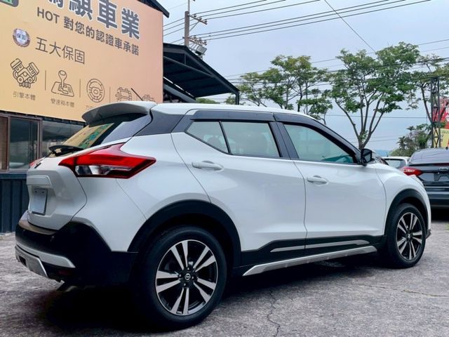 2019 Nissan Kicks 1.5時尚版 超低里程僅跑三萬一 選配 Kicks ID. 運動套件組  第13張相片