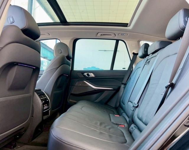 2019 BMW X5 xDrive40i旗艦版 總代理 一手車 原廠保養 里程僅跑十一萬  第10張相片