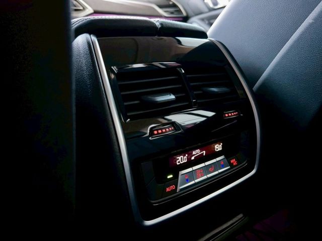 2019 BMW X5 xDrive40i旗艦版 總代理 一手車 原廠保養 里程僅跑十一萬  第15張相片