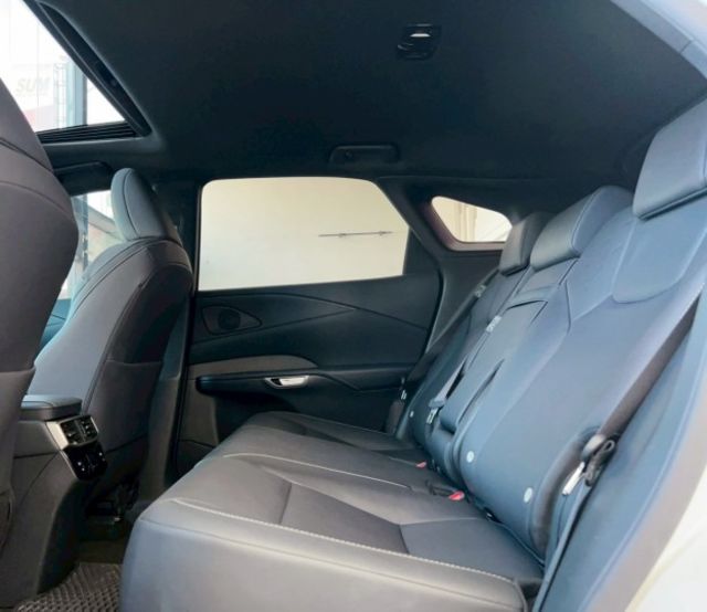 2023 Lexus RX350h頂級版 一手車 原廠保養 原廠保固中 迎風面犀牛皮 選配環景  第17張相片