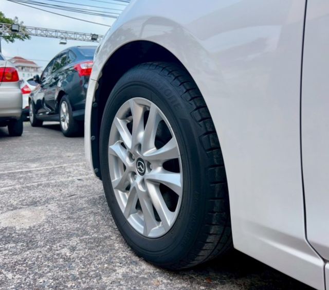2018 Mazda 3 5D 2.0 尊榮進化版 里程僅跑八萬 循跡 盲點  第15張相片
