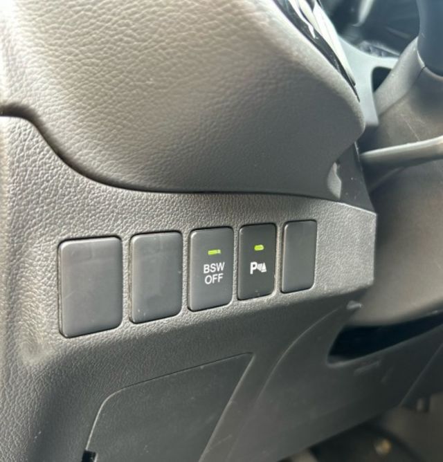 2020/21年式  Mitsubishi  Outlander 4WD 躍動型 循跡防滑 三合一盲區偵測警示  第12張相片