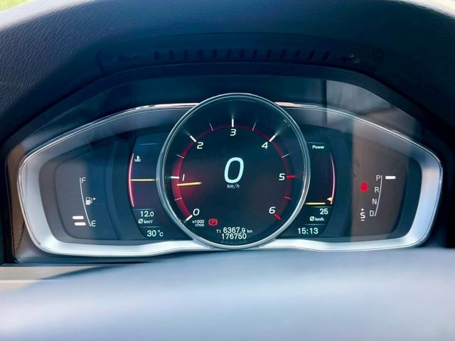 2014 Volvo V60 D4 豪華版 里程僅跑十七萬 盲點偵測  第4張相片