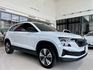 2024 Skoda 小改款 Karoq 1.5 TSI新雪山版 原廠保養 原廠保固中 超低里程僅跑七千  第1張縮圖