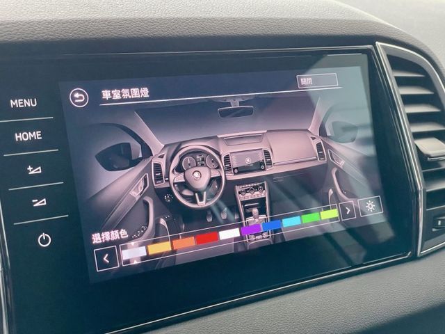 2024 Skoda 小改款 Karoq 1.5 TSI新雪山版 原廠保養 原廠保固中 超低里程僅跑七千  第12張相片
