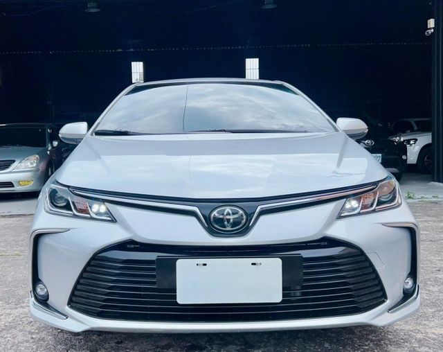 2021/22年式 Toyota Corolla Altis 1.8豪華 一手車 原廠保養 里程僅跑一萬七  第2張相片