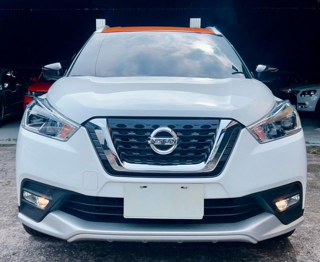 2020 Nissan Kicks 1.5 智行旗艦版 原廠保養 里程僅跑五萬六  第2張相片