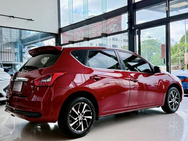 2020 Nissan Tiida 5D 智能360版 里程僅跑七萬八  第16張相片