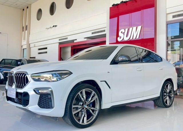 2020/21年式 BMW X6 M50i  總代理 里程僅跑六萬 5AU  第3張相片
