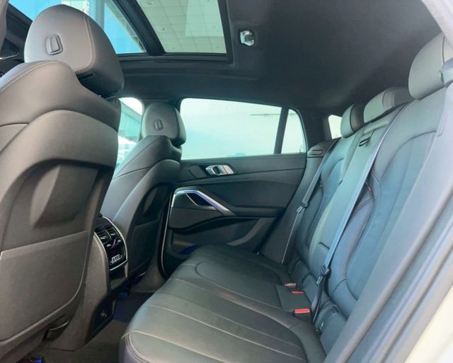 2020/21年式 BMW X6 M50i  總代理 里程僅跑六萬 5AU  第10張相片