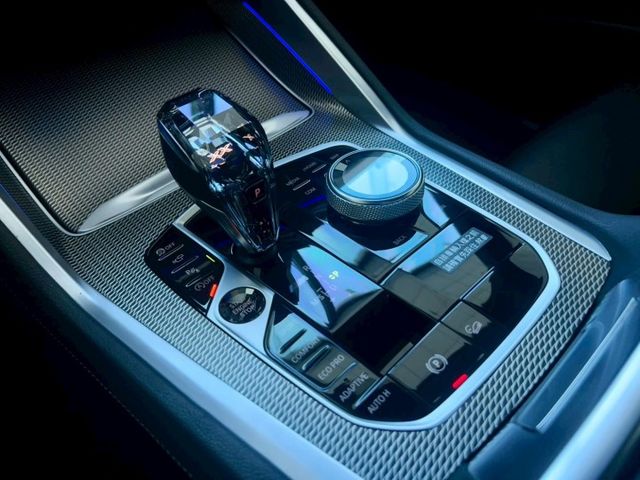 2020/21年式 BMW X6 M50i  總代理 里程僅跑六萬 5AU  第13張相片