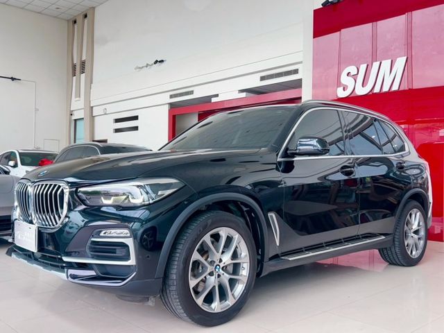 2020 BMW G05 X5 xDrive40i旗艦版 總代理 全景天窗 HK音響 抬顯 水晶套件  第3張相片
