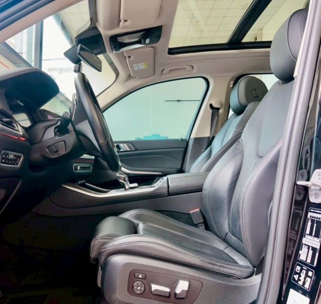 2020 BMW G05 X5 xDrive40i旗艦版 總代理 全景天窗 HK音響 抬顯 水晶套件  第6張相片