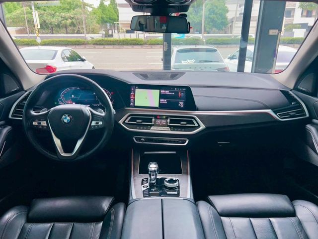 2020 BMW G05 X5 xDrive40i旗艦版 總代理 全景天窗 HK音響 抬顯 水晶套件  第16張相片