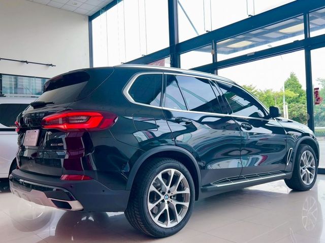 2020 BMW G05 X5 xDrive40i旗艦版 總代理 全景天窗 HK音響 抬顯 水晶套件  第20張相片