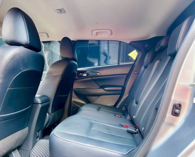 2022/23年式 Mitsubishi Eclipse Cross 卓越型 一手車 原廠保養 原廠保固中  第8張相片