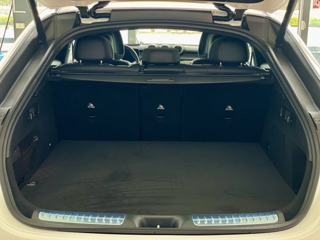 2025 M-Benz 加規未領牌 GLC300 4MATIC Coupe 全新加規未領牌 多樣選配 里程僅跑兩百公里  第19張相片