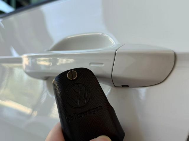 2022/23 VW T-Cross 230 TSI Tech 總代理  一手車 原廠保養 里程僅跑四萬七 原廠保固中  第4張相片