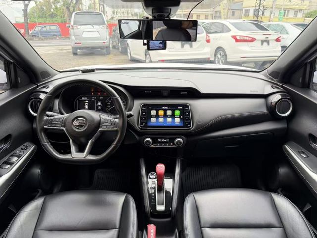2020 Nissan Kicks 1.5智行旗艦版 超低里程僅跑五萬七  第12張相片