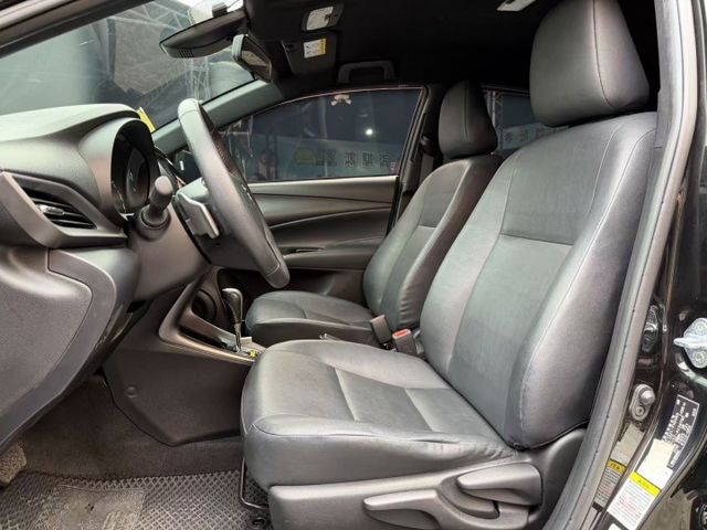 2022 Toyota Yaris 1.5 S 影音版 一手車 原廠保養 原廠保固中 超低里程僅跑五萬一  第6張相片