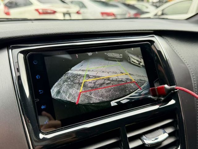 2022 Toyota Yaris 1.5 S 影音版 一手車 原廠保養 原廠保固中 超低里程僅跑五萬一  第13張相片