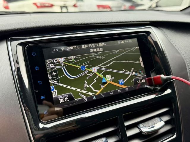 2022 Toyota Yaris 1.5 S 影音版 一手車 原廠保養 原廠保固中 超低里程僅跑五萬一  第14張相片